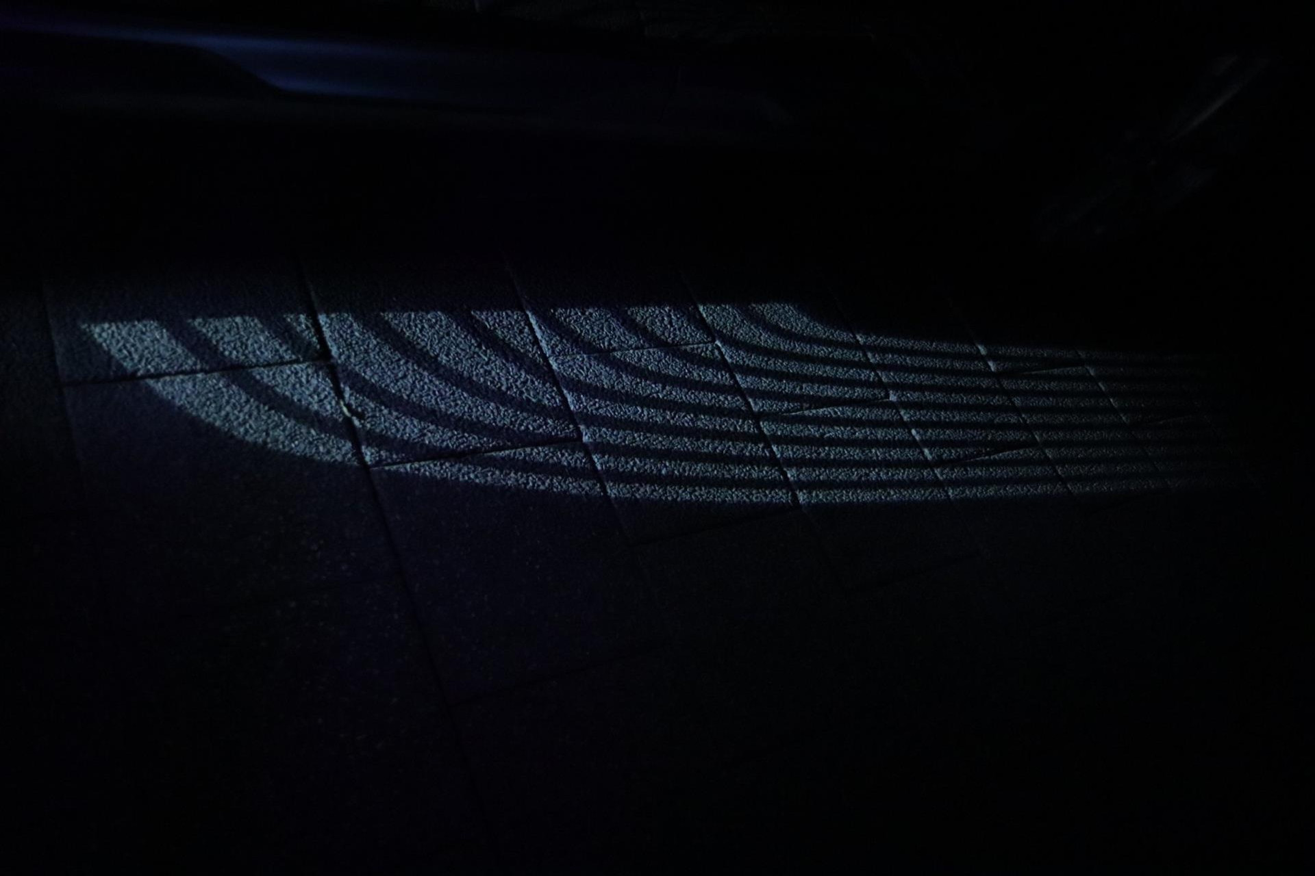 42056634-34.jpg