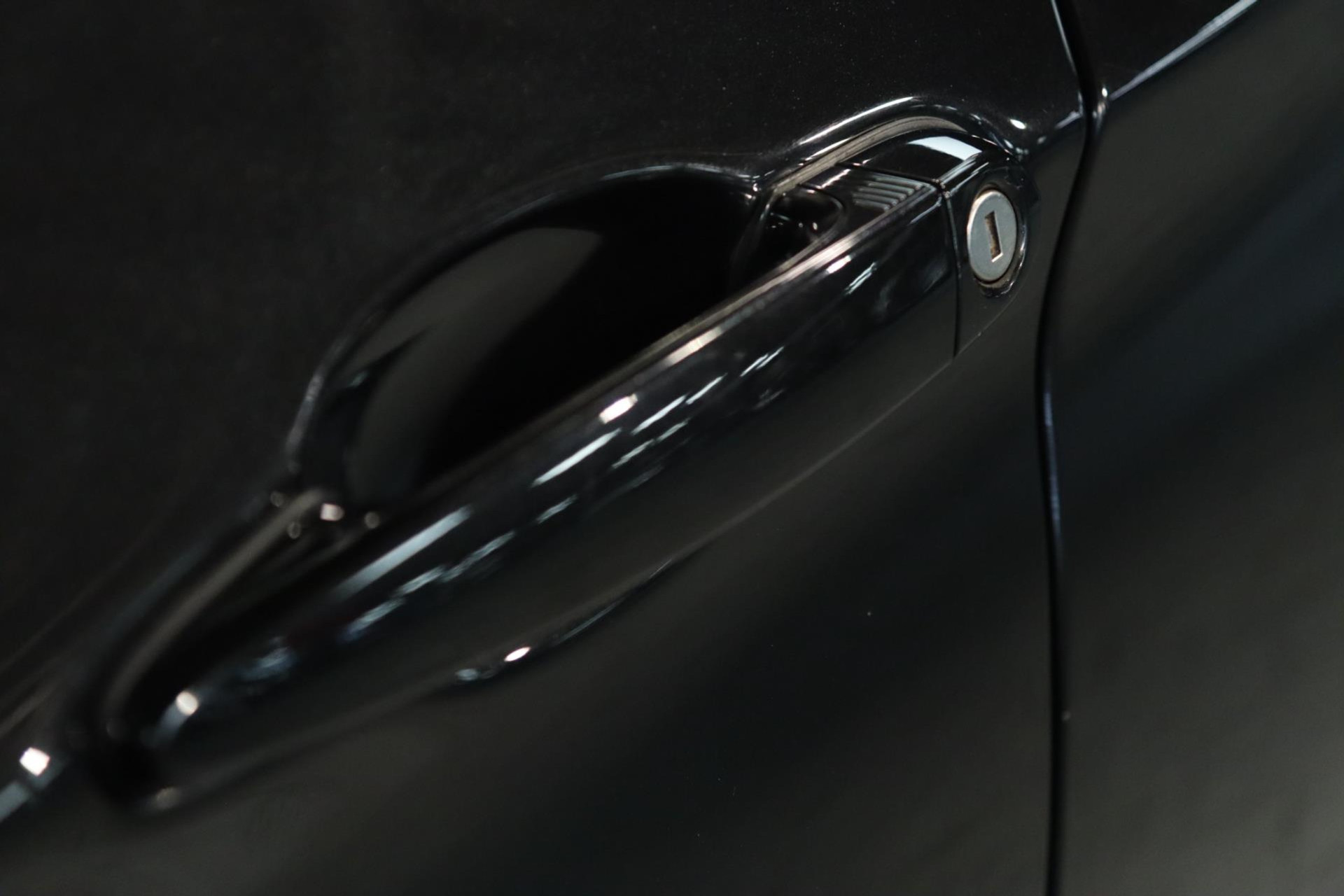 42739380-8.jpg