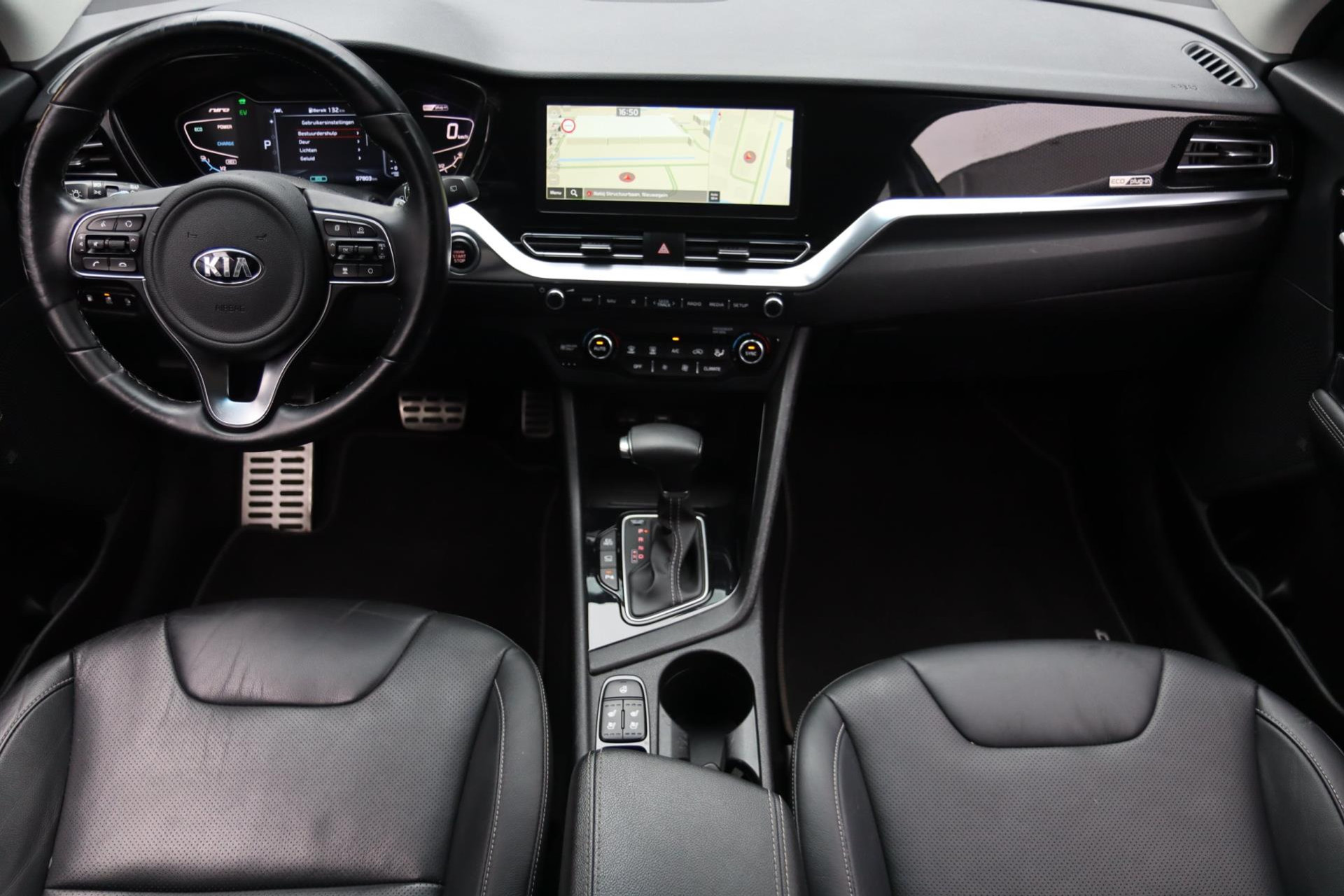 45917270-5.jpg