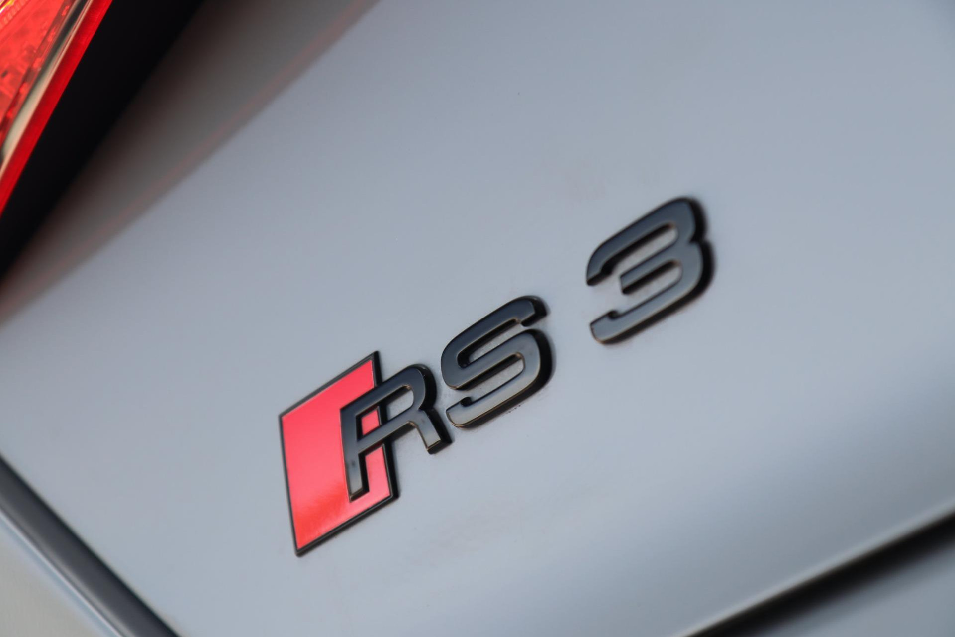 47123765-32.jpg